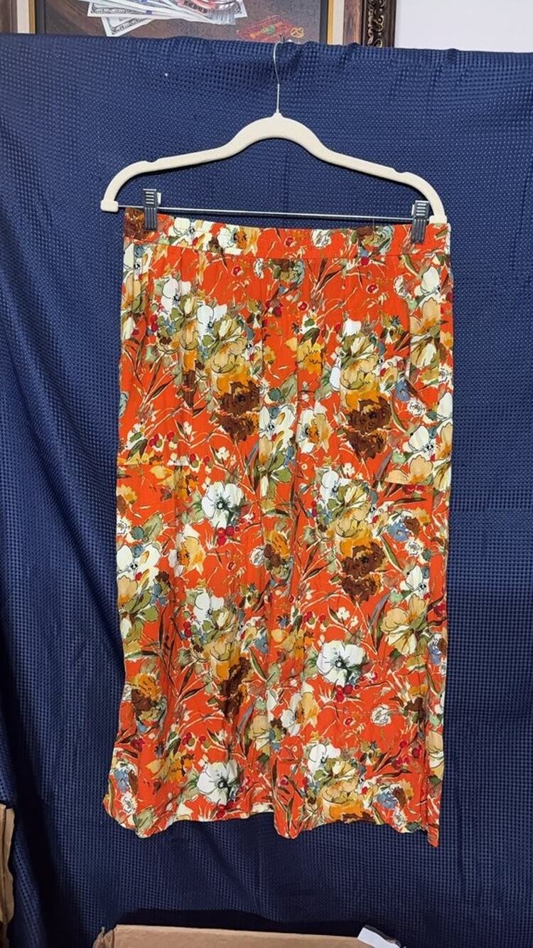 Suzie Winkle Floral Print Midi Skirt